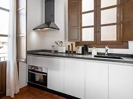 Limehome Granada Calle Sta. Ana