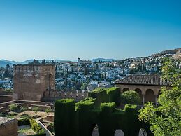 Limehome Granada Calle Sta. Ana