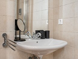 Limehome Granada Calle Sta. Ana