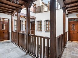 Limehome Granada Calle Sta. Ana