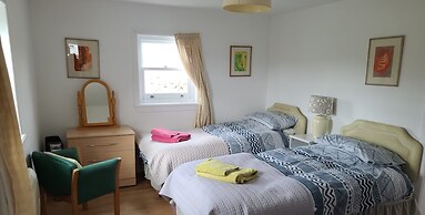 Quaint and Quirky Coastal Cottage Islay