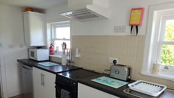 Quaint and Quirky Coastal Cottage Islay