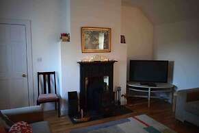 Quaint and Quirky Coastal Cottage Islay