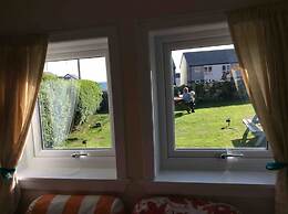 Quaint and Quirky Coastal Cottage Islay