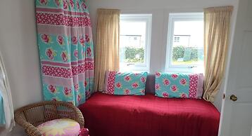 Quaint and Quirky Coastal Cottage Islay