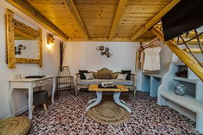 Asera Suites Near Kamari Beach