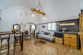 Asera Suites Near Kamari Beach