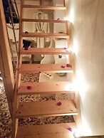 Asera Suites Near Kamari Beach