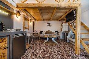 Asera Suites Near Kamari Beach