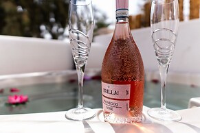 Asera Suites Near Kamari Beach