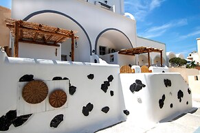 Asera Suites Near Kamari Beach