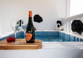 Asera Suites Near Kamari Beach