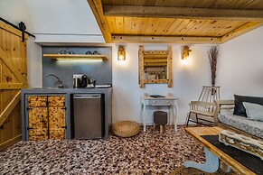 Asera Suites Near Kamari Beach