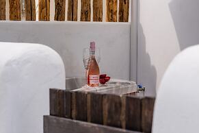 Asera Suites Near Kamari Beach