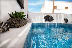 Asera Suites Near Kamari Beach