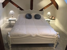 Loxley Barn, 1-bed Cottage Retreat