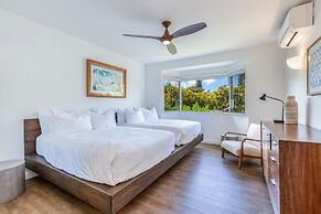 Emmalani Court 322 2 Bedroom Condo by RedAwning