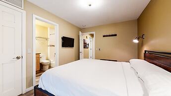 Mammoth Estates Deluxe 2 Bedroom Condos