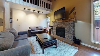 Mammoth Estates Deluxe 2 Bedroom Condos