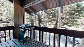 Mammoth Estates Deluxe 2 Bedroom Condos