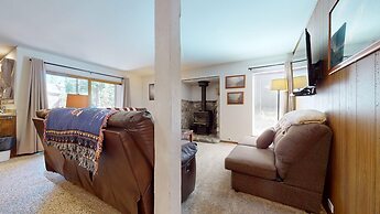 Mammoth Estates Deluxe 2 Bedroom Condos