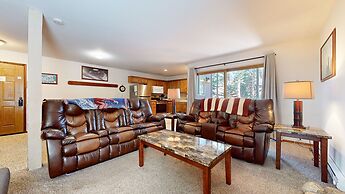 Mammoth Estates Deluxe 2 Bedroom Condos