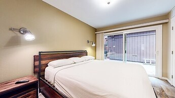 Mammoth Estates Deluxe 2 Bedroom Condos