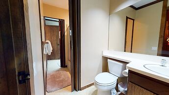 Mammoth Estates Deluxe 2 Bedroom Condos