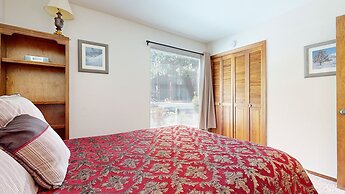 Mammoth Estates Deluxe 2 Bedroom Condos