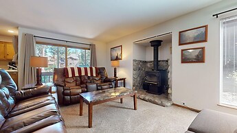 Mammoth Estates Deluxe 2 Bedroom Condos