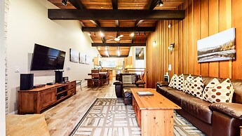 Mammoth Estates Deluxe 2 Bedroom Condos