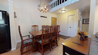 Mammoth Estates Deluxe 2 Bedroom Condos