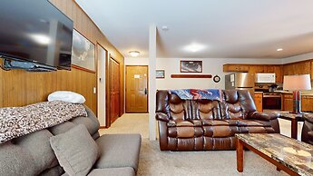 Mammoth Estates Deluxe 2 Bedroom Condos