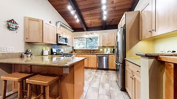 Mammoth Estates Deluxe 2 Bedroom Condos