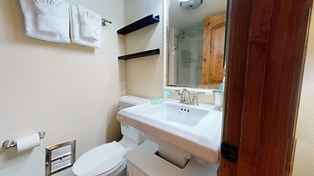 Mammoth Estates Deluxe 2 Bedroom Condos