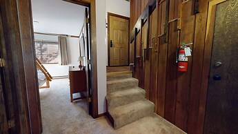 Mammoth Estates Deluxe 2 Bedroom Condos