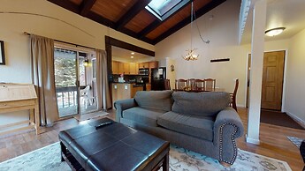 Mammoth Estates Deluxe 2 Bedroom Condos