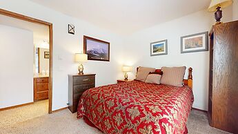 Mammoth Estates Deluxe 2 Bedroom Condos