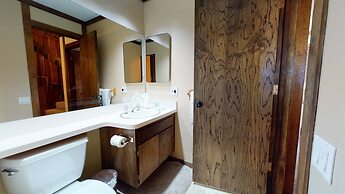 Mammoth Estates Deluxe 2 Bedroom Condos