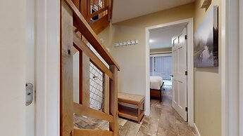 Mammoth Estates Deluxe 2 Bedroom Condos