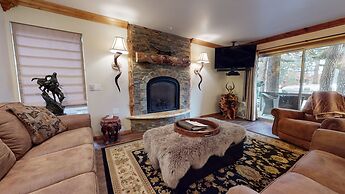 Mammoth Estates Deluxe 2 Bedroom Condos