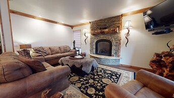 Mammoth Estates Deluxe 2 Bedroom Condos