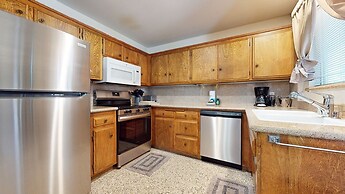 Mammoth Estates Deluxe 2 Bedroom Condos