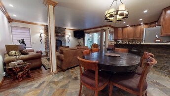 Mammoth Estates Deluxe 2 Bedroom Condos