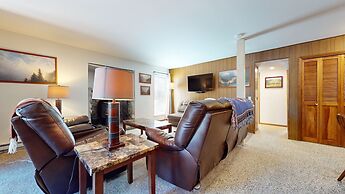 Mammoth Estates Deluxe 2 Bedroom Condos
