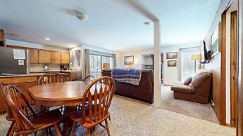 Mammoth Estates Deluxe 2 Bedroom Condos