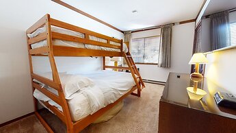 Mammoth Estates Deluxe 2 Bedroom Condos
