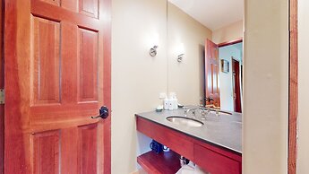 Rainbow Villas 1 Charming Boutique complex, Dual Master Suites, Forest