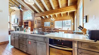 Rainbow Villas 1 Charming Boutique complex, Dual Master Suites, Forest