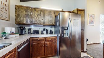 Mammoth Estates Condo - Near Village at Mammoth & Pet Friendly by RedA